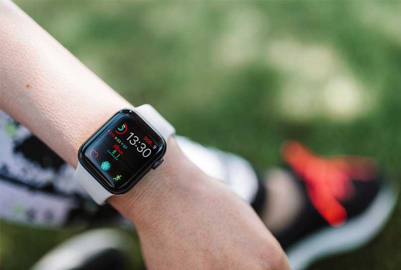 como desactivar un reloj apple